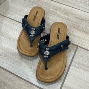 Minnetonka Sandals
